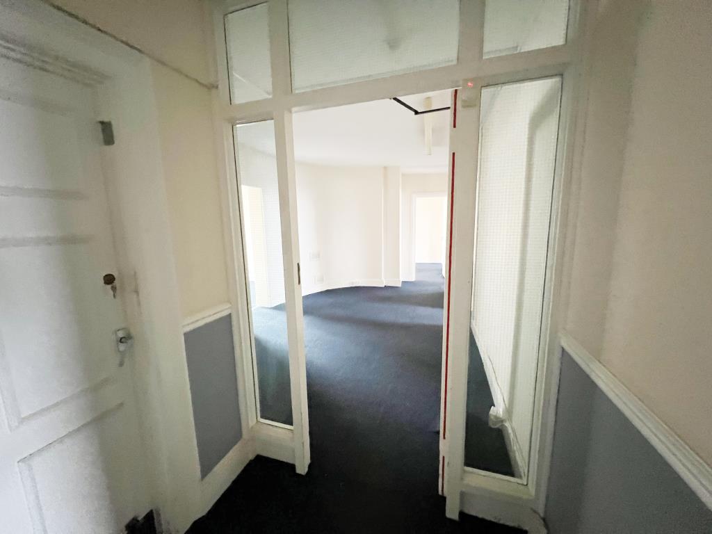 Lot: 67 - SUBSTANTIAL RESIDENTIAL DEVELOPMENT WITH OUTSTANDING VIEWS PLANNING FOR TWELVE APARTMENTS - The Terrace, ground floor space